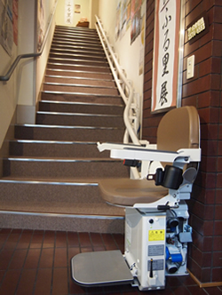 椅子式階段昇降機